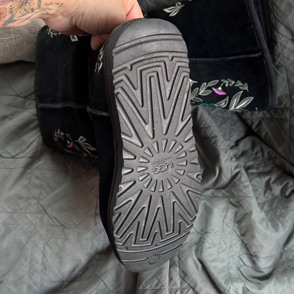 UGG Black Ankle Boots with Vibrant Embroidery - Picture 5 of 5
